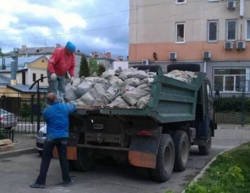 Вывоз строительного мусора (самосвалы, газели). Грузчики стоимость услуг и где заказать - Челябинск