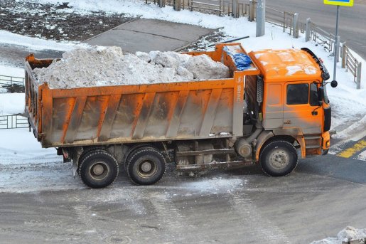 Уборка и вывоз снега спецтехникой стоимость услуг и где заказать - Челябинск