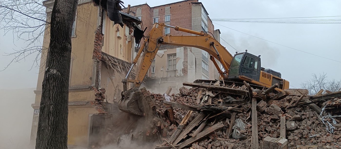Услуги по сносу и демонтажу старых домов, строений и сооружений в Снежинске