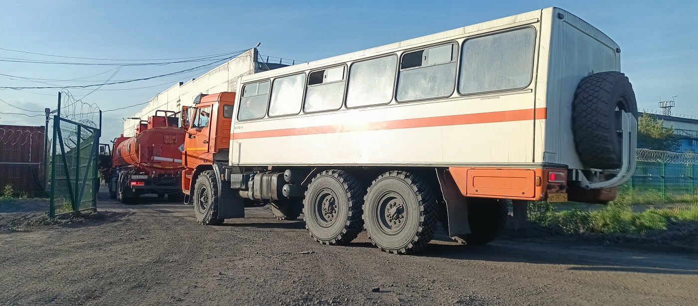 Вахтовые перевозки сотрудников автобусами и спецтехникой в Челябинской области